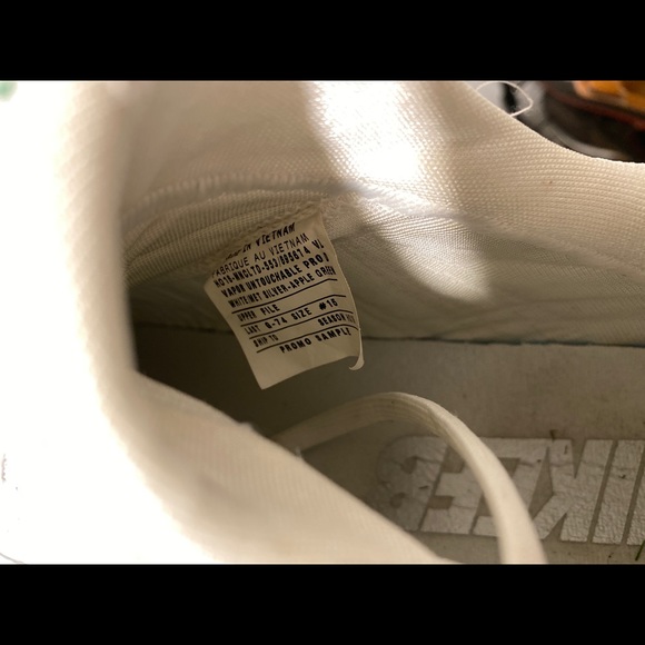 Men’s Oregon Ducks Sample Nike Vapor Untouchable Pro - Picture 5 of 5